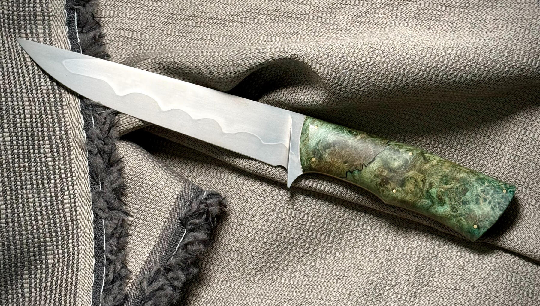 CSF MILESTONE TANTO W2 high carbon steel, Full Flat Grind w/ Hamon, Tapered Full Tang, Stabilized and Dyed Maple Burl Handle w/ Brass Liners and Brass Pins